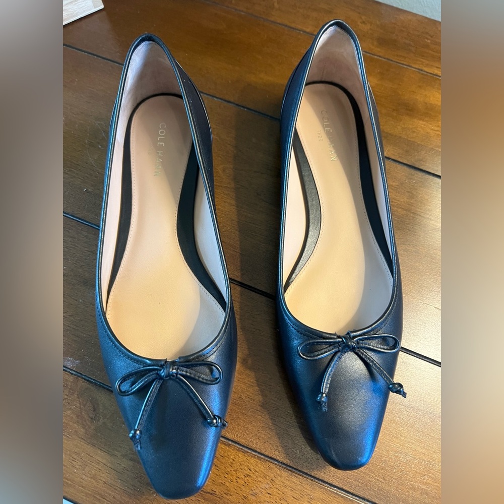 Cole Haan Black Ballet Flats Size 10